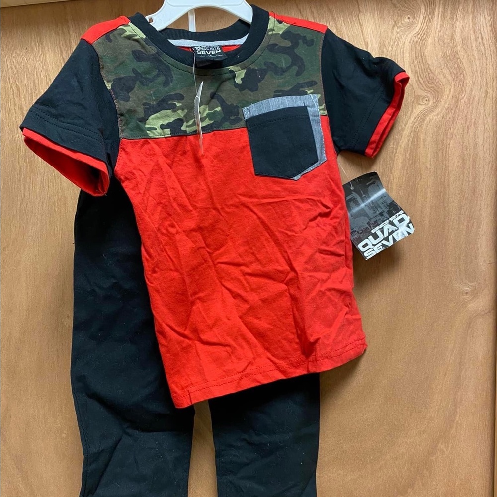 Quad seven 2 piece jeans and tee outfit